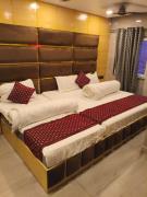 Hotel C G Villa Newly Built 2 Mins From Connaught Place and Railway Station & 5 Mins From VFS Shivaji Stadium Metro Station