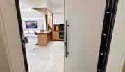 Cristi Luxury Apt