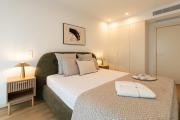 High-End Flat with Rooftop Pool & Views by HostWise