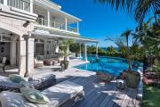 Oceanfront Paradise with Pool - Hectors House