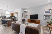 South Side Modern - Downtown Living - Amazing Location