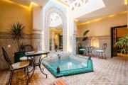 Riad Jad Private 5-Suite Riad, 10 Min Walk to Jemaa el-Fna with Pool, Rooftop & Breakfast