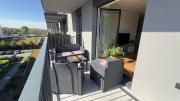 Bright & Spacious Apartment Near City & Nature