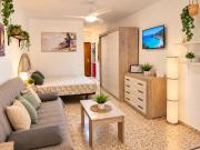 VIS112 - Central Studio with AC and Lift - 5 min Walk to the Pedestrian Centre