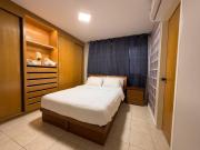 Spacious in Los Palos Grandes, Parking, AC