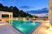 Spacious 75 sqm apartment in quiet Karon, shared pool