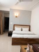 Top New Delhi Top New Delhi