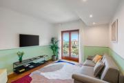 Sorrento Coast Retreat for Families with Terrace&View