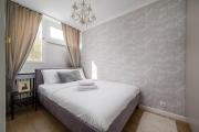 Krochmalna Glamour Apartment by BookingHost