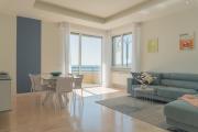 Top Chiavari