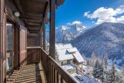 Grange Romantic Retreat Mountain View - Happy Rentals