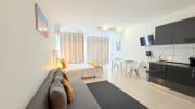 Praia da Rocha, 808 Tarik, Lovely Studio, Sea View, Air Conditioning, Free WI-FI, by IG