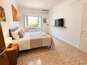 Room with Private Bathroom, Independent Entrance