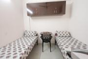 Splendid rooms In Yelahanka near Airport and KIA with Common kitchen 105