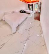 Donnys Guest House