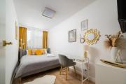 Park Mirowski Signature Apartment by BookingHost