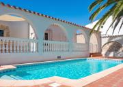 Exceptional villa on Grand Canal - heated pool