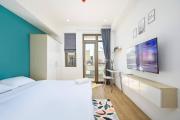 Stylish & Bright Studio with Balcony R4.2