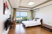 Jeju Bada Wi Olle Pension