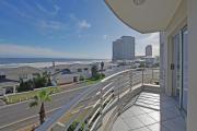 The Bay Oceanfront 2 Bedroom Stay with Pool