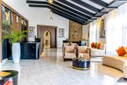 Avian Court Hotel