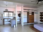 Modern Luxury Apartment In town and Peaceful with AC and hot water