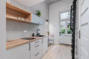 Parkside Apartments - Basic Standard - Old Town Guesthouse - by Upstairs