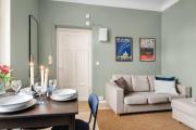 1875 Attic, Bathtub, Walking Street, Top Floor