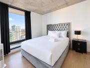 Beautiful condo Griffintown with city view