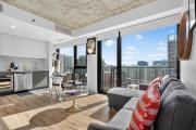 Elegant 01 bedroom with Parking Downtown