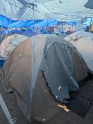 Tienda de Campaña Quechua en Pleno Centro