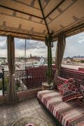 Riad African house, with 4 suites and heated pool