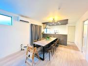 Max 12 people 10min drive from Fukuoka Airport Entire newly built 3LDK house 2 Houses Different Interiors 2 car parks