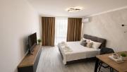 Stilvolles modernes Apartment mit Pool & Balkon