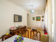 Copacabana posto 5 duas quadras da praia