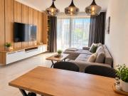 11-Moderný apartmán s balkónom a parkovaním zdarma