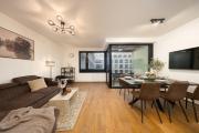 Vivus Apartment with Balcony & Garage