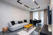 Luxury Living Designer 2BD Apartment