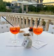Unico Serrone Palace