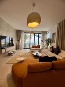 Modern Seaview 4BR Villa with Private Pool and Deck