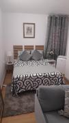 Apartamento estudio en chalet