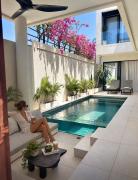 New 3-Bedroom Glass-Side Pool Nyang Nyang