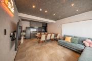 Top Hashima