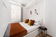 Copper Gold - Bright Studio for 4 - Main Square