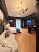 Luxe McKinley Stay Netflix Near Venice Grand Canal