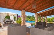 Modern Villa with Private Pool in Muro 300 m²