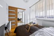 Wola Central Apartment - Balcony, AirCon, Metro Nearby