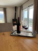 Top Amarinthos