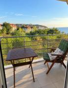 Rose Apartment on the Beach