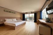 Cocoon Hideaway
